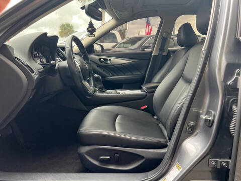 2022 Infiniti Q50 Luxe