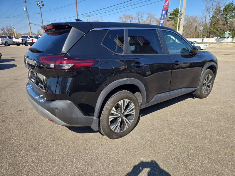 2022 Nissan Rogue SV