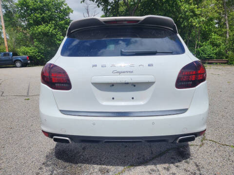 2014 Porsche Cayenne Platinum
