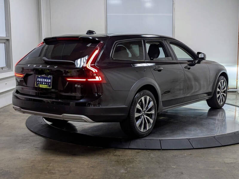 2024 Volvo V90 Cross Country B6 Plus