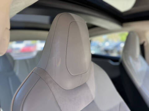2013 Tesla Model S Performance