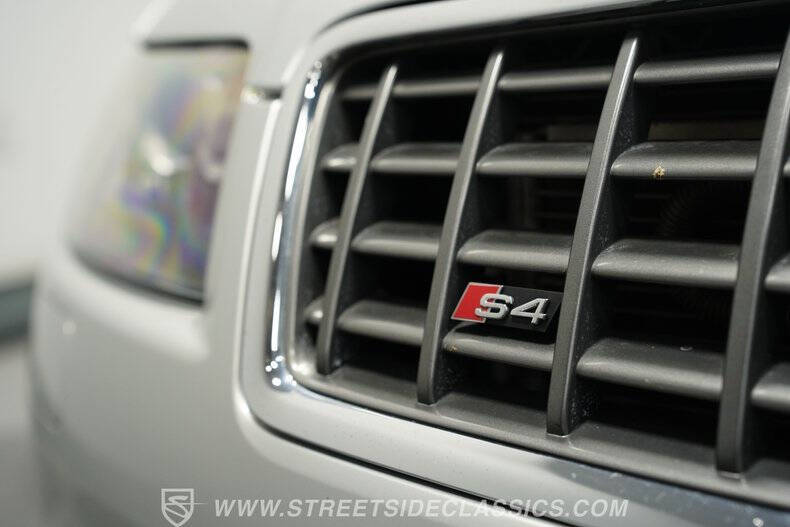 2004 Audi S4 quattro