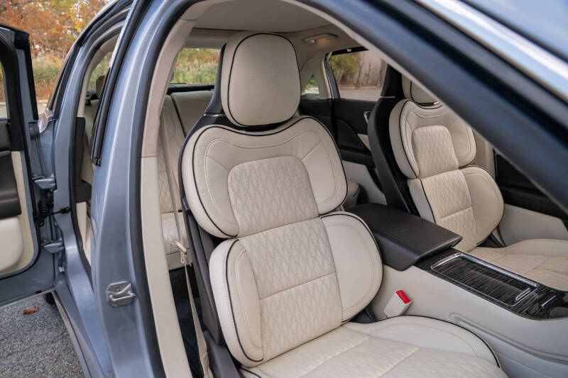 2020 Lincoln Continental Black Label