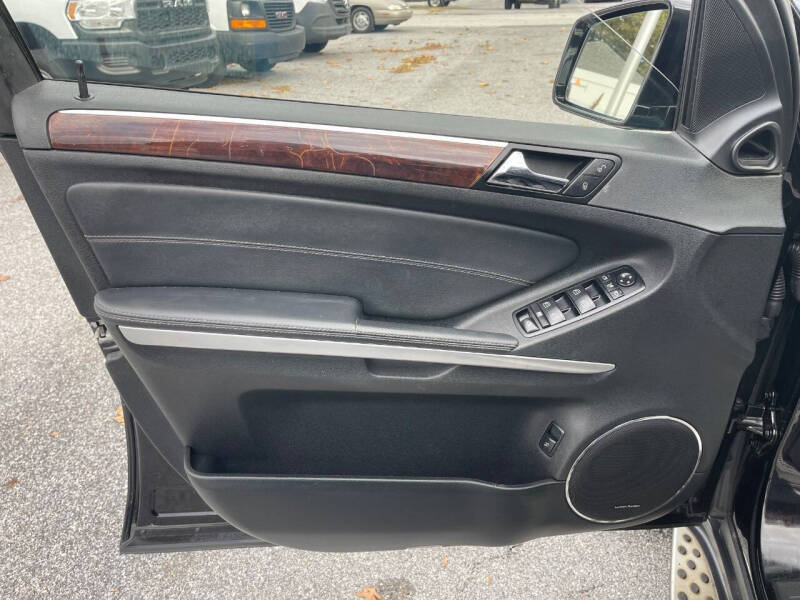 2011 Mercedes-Benz GL-Class GL 550 4MATIC