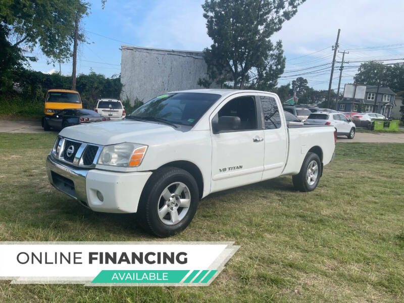 2007 Nissan Titan SE's photo