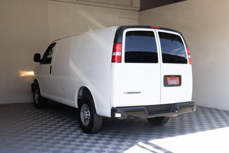 2020 Chevrolet Express 2500