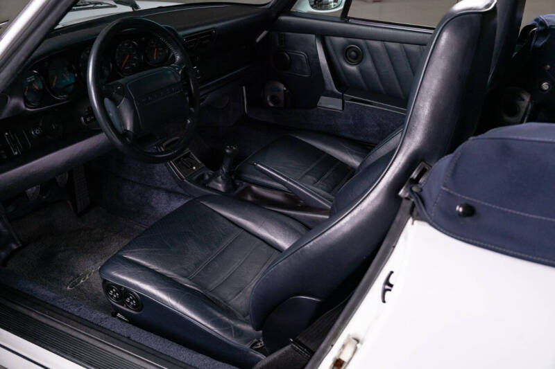 1993 Porsche 911 Carrera 2