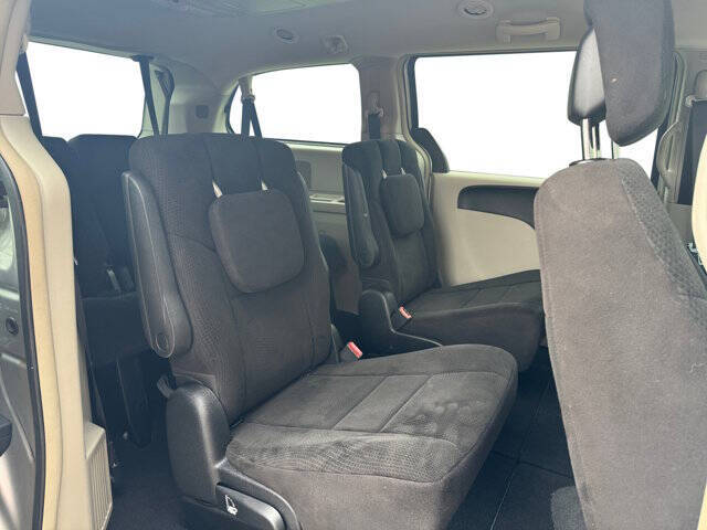 2012 Chrysler Town and Country Touring