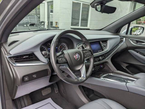 2023 Buick Enclave Essence