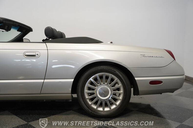 2004 Ford Thunderbird Deluxe