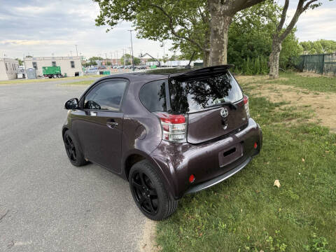 2014 Scion iQ