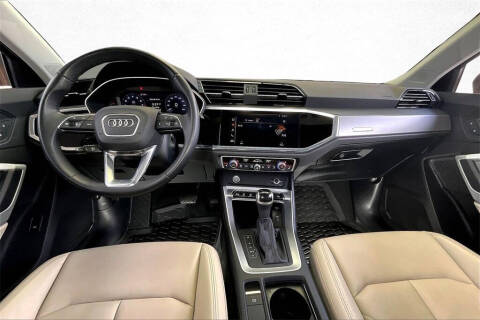 2020 Audi Q3 quattro S line Prem Plus 45 TFSI