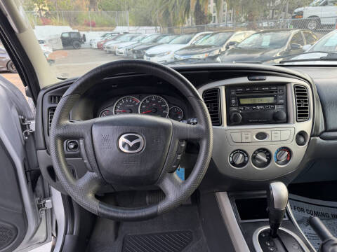 2006 Mazda Tribute i