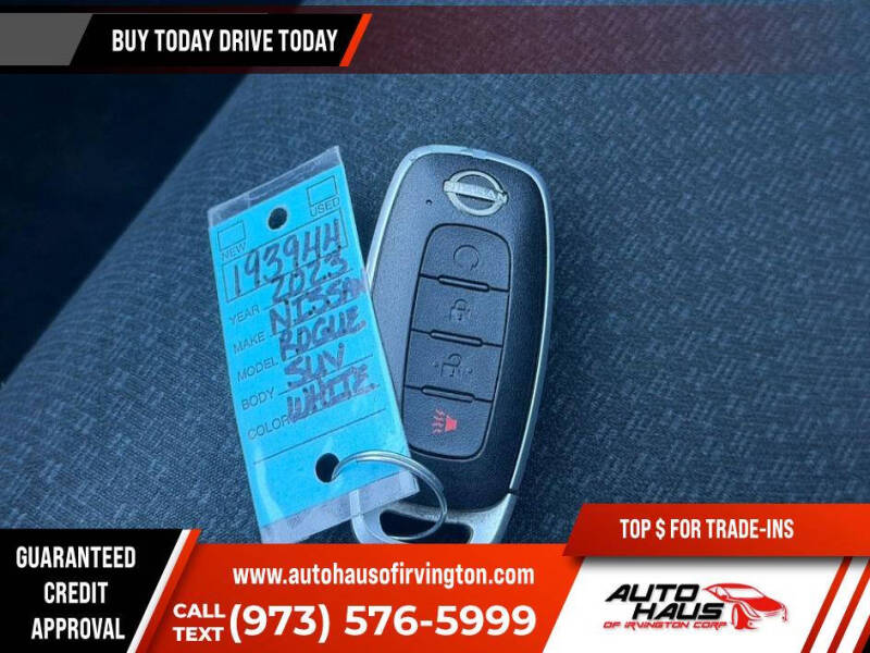 2023 Nissan Rogue SV