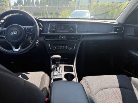 2016 Kia Optima LX