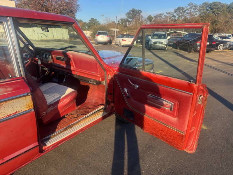 1984 Jeep Waggoner