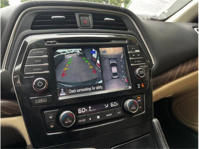 2017 Nissan Maxima Platinum