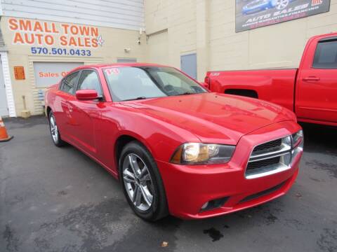 2013 Dodge Charger for sale at Small Town Auto Sales in Hazleton PA