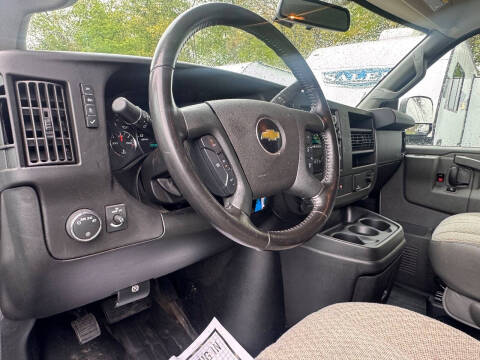 2021 Chevrolet Express 2500