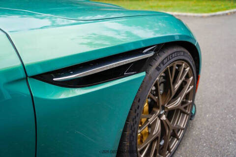 2025 Aston Martin DB12 V8