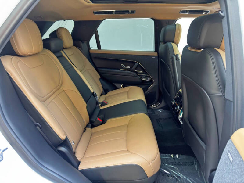 2024 Land Rover Range Rover Sport P550e Autobiography