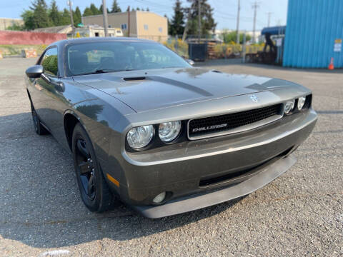 2009 Dodge Challenger for sale at Bright Star Motors in Tacoma WA