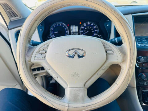 2011 Infiniti EX35 Journey