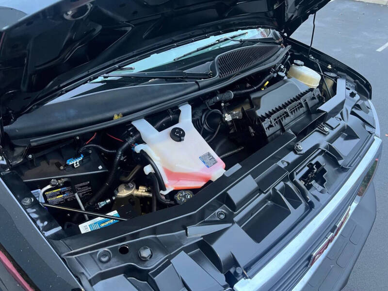 2023 GMC Savana 2500