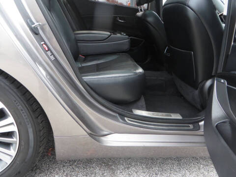 2016 Kia K900 Luxury V6