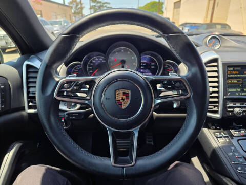 2016 Porsche Cayenne S