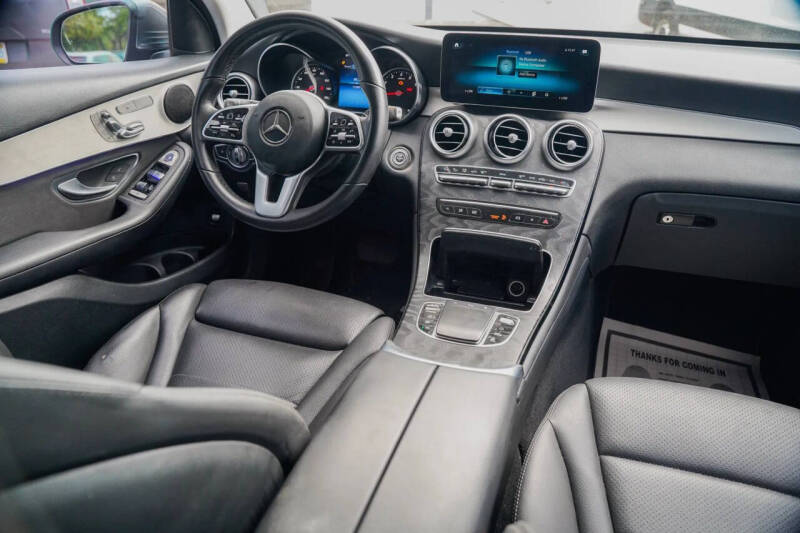 2021 Mercedes-Benz GLC GLC 300