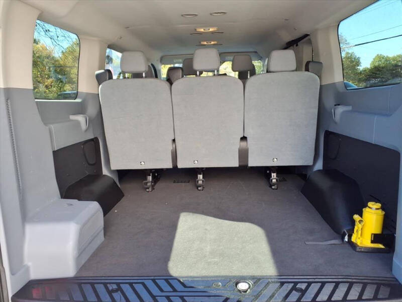 2015 Ford Transit 150 XLT