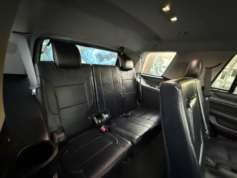 2017 Chevrolet Tahoe LS
