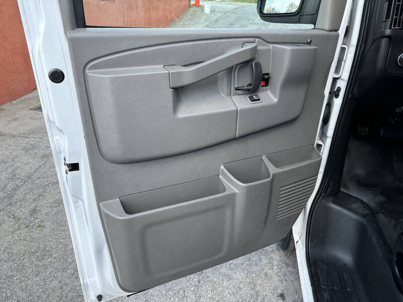 2020 Chevrolet Express 2500