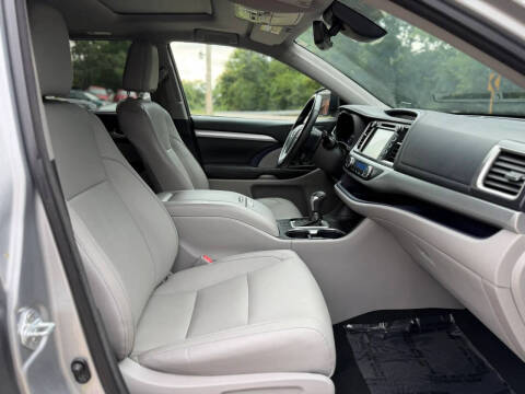 2017 Toyota Highlander