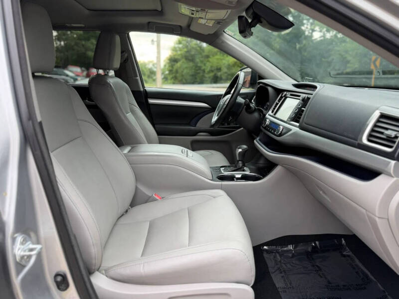 2017 Toyota Highlander