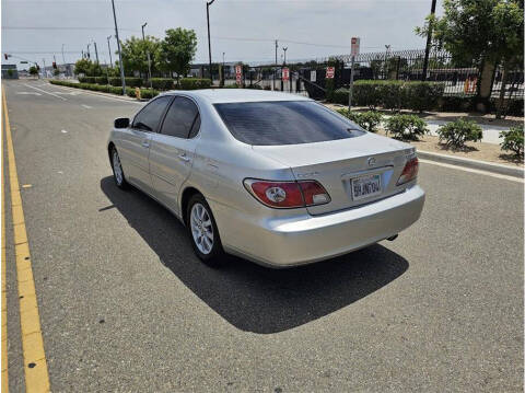 2004 Lexus ES 330