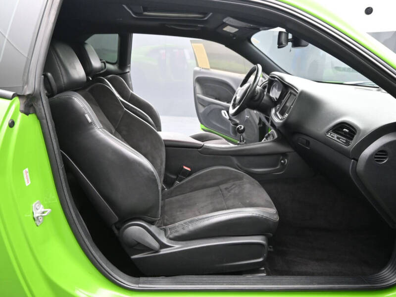2017 Dodge Challenger R/T Plus