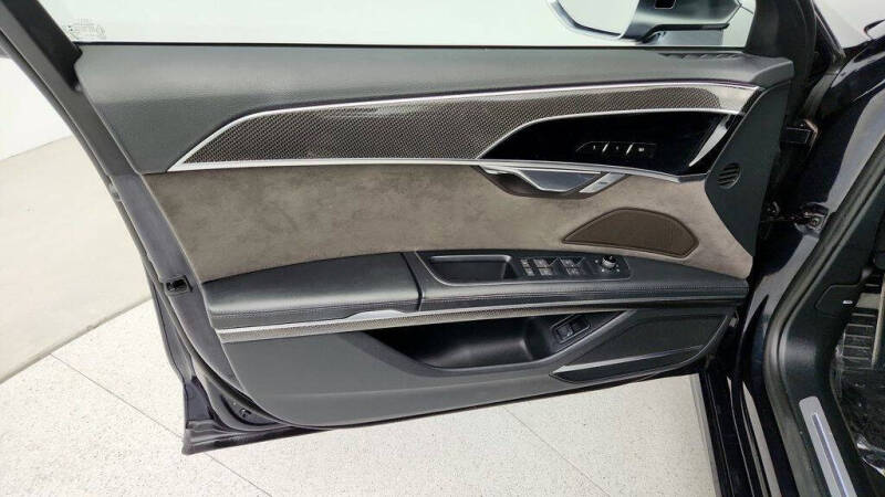 2020 Audi S8 4.0T quattro