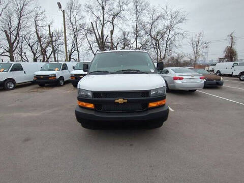 2025 Chevrolet Express 2500