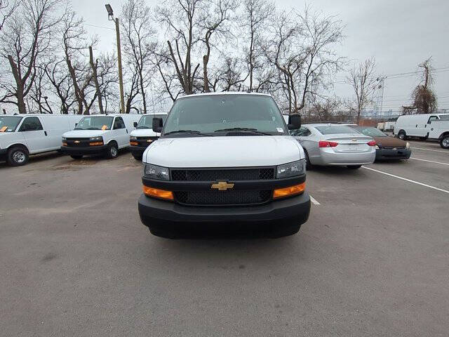 2025 Chevrolet Express 2500