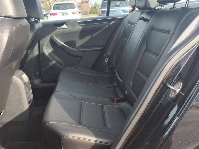 2017 Volkswagen Jetta 1.8T SEL