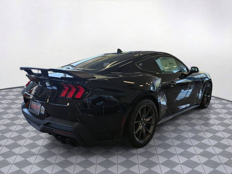 2026 Ford Mustang Dark Horse