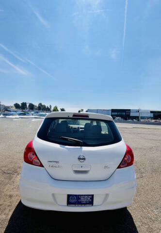 2012 Nissan Versa 1.8 SL