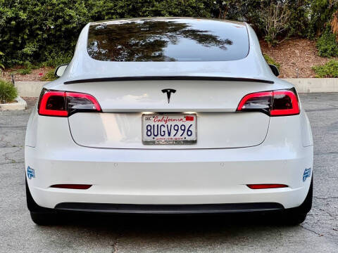 2021 Tesla Model 3 Standard Range Plus