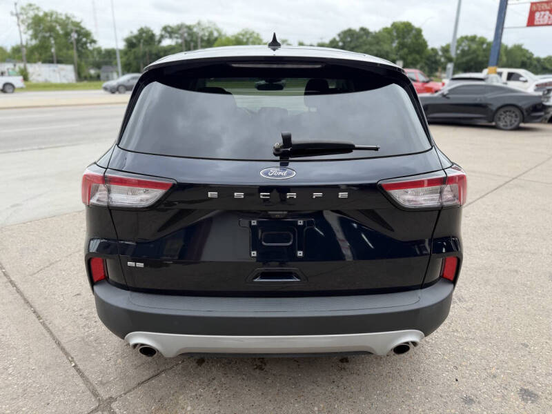 2021 Ford Escape SE
