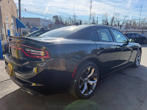 2017 Dodge Charger SXT