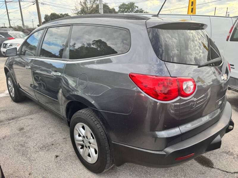 2012 Chevrolet Traverse LS