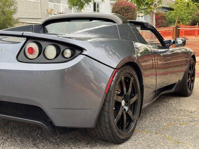 2008 Tesla Roadster