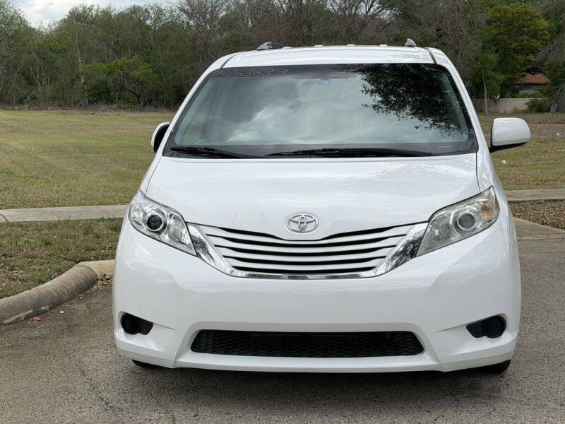2015 Toyota Sienna